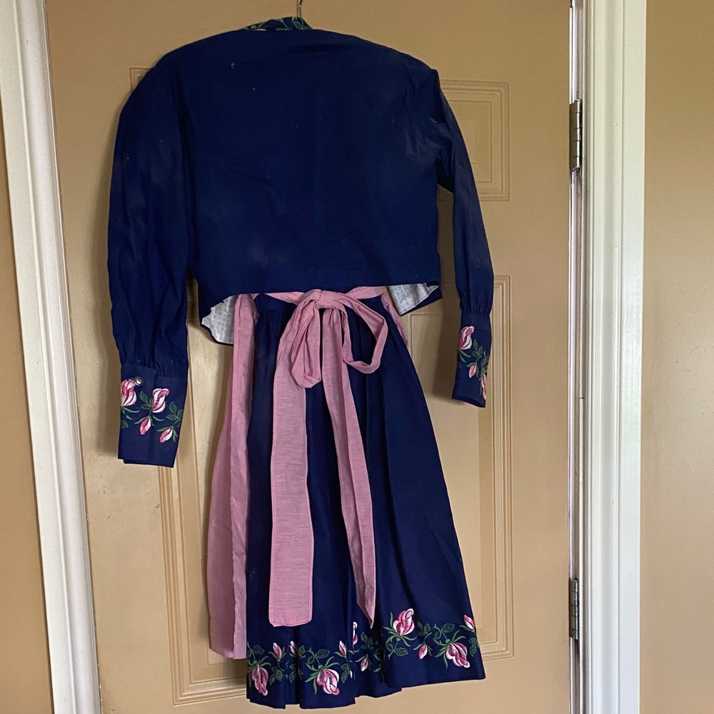 GERMAN OUTFIT - Picture 4 of 4